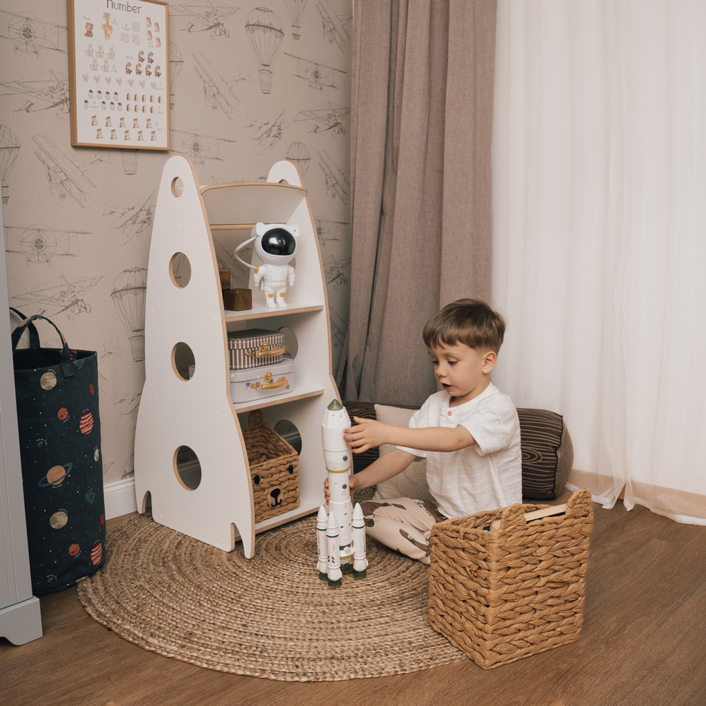 MAMOI® Libreria per bambini a forma di razzo, scaffale Montessori in legno, libreria con ripiani, organizzatore per libri e giocattoli, mobile ecologico per cameretta, 100 % ECO, Prodotto nell’UE