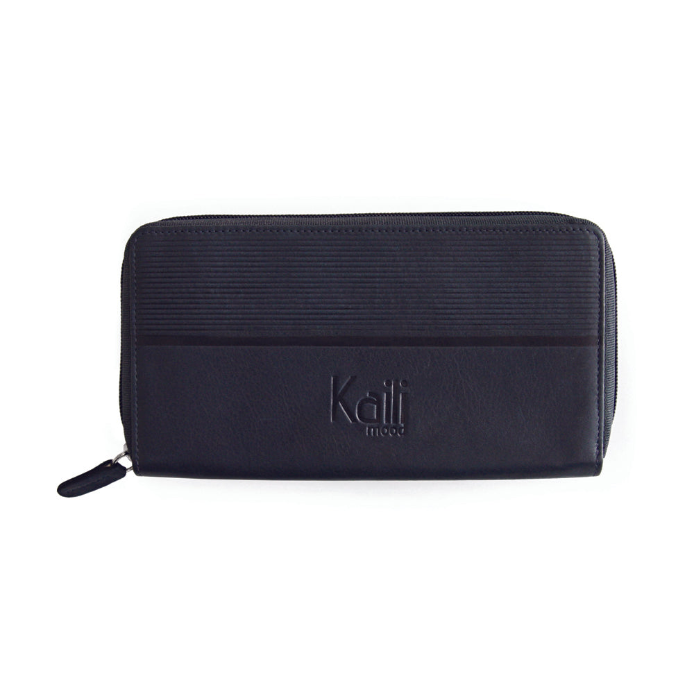 K10438DB | Women's wallet in genuine smooth leather, full grain. Blue colour. Allover hot stamping. Dimensions when closed: 18.5 x 10 x 2.5 cm. Packaging: Rigid bottom/lid gift box