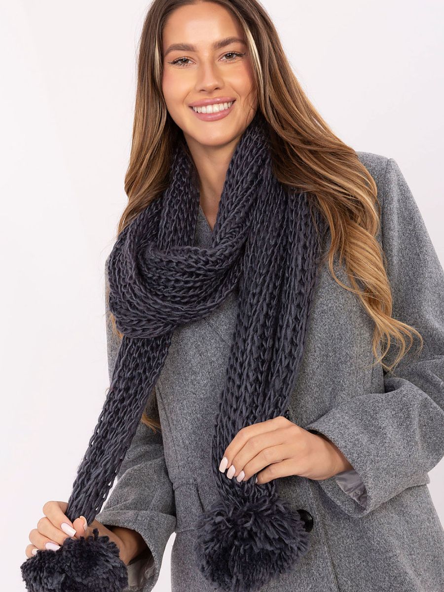 Shawl model 220390 AT