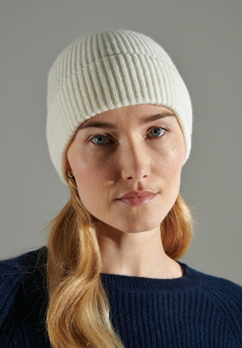 Bonnet unisex en cachemire 4 fils blanc écru - UNI 11